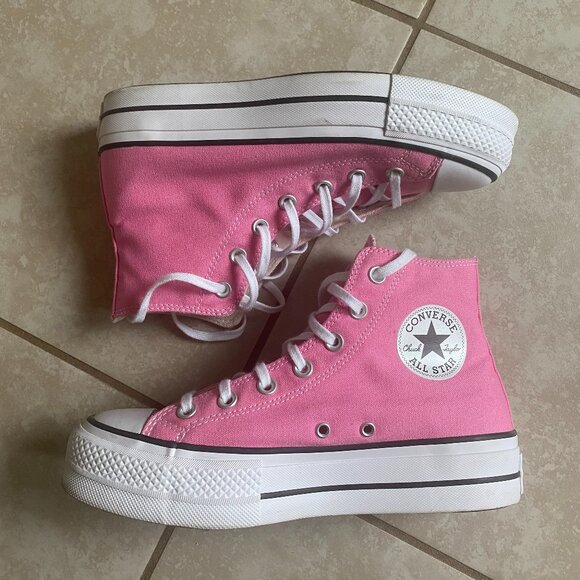 Converse Women's Pink Platform - Picture 2 of 9